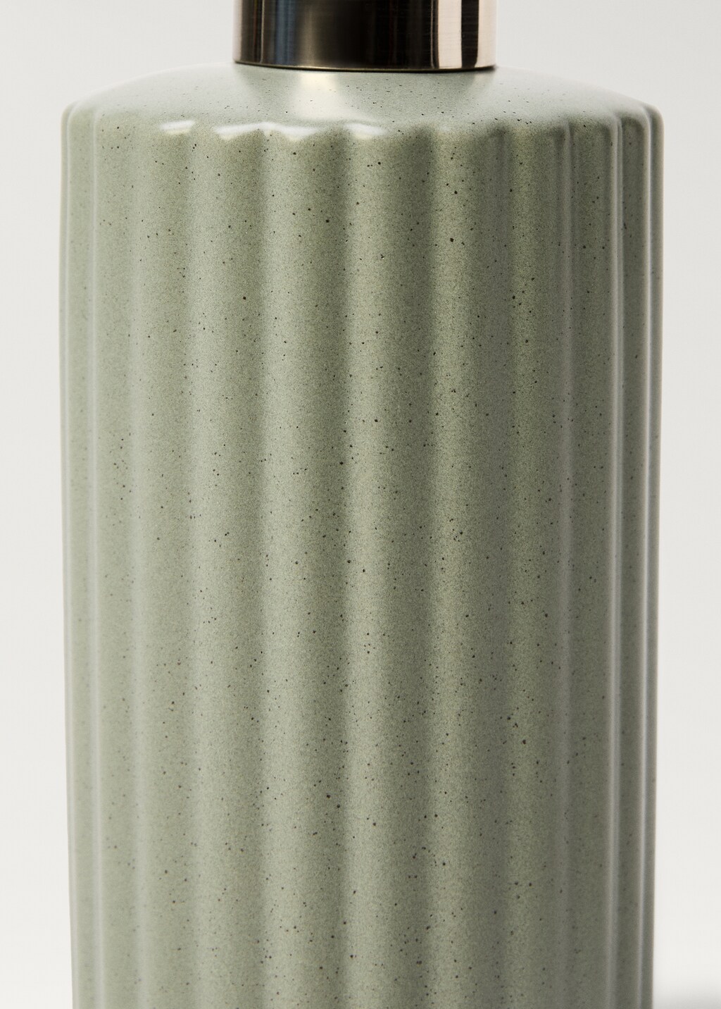 Striped stoneware soap dispenser - Grey