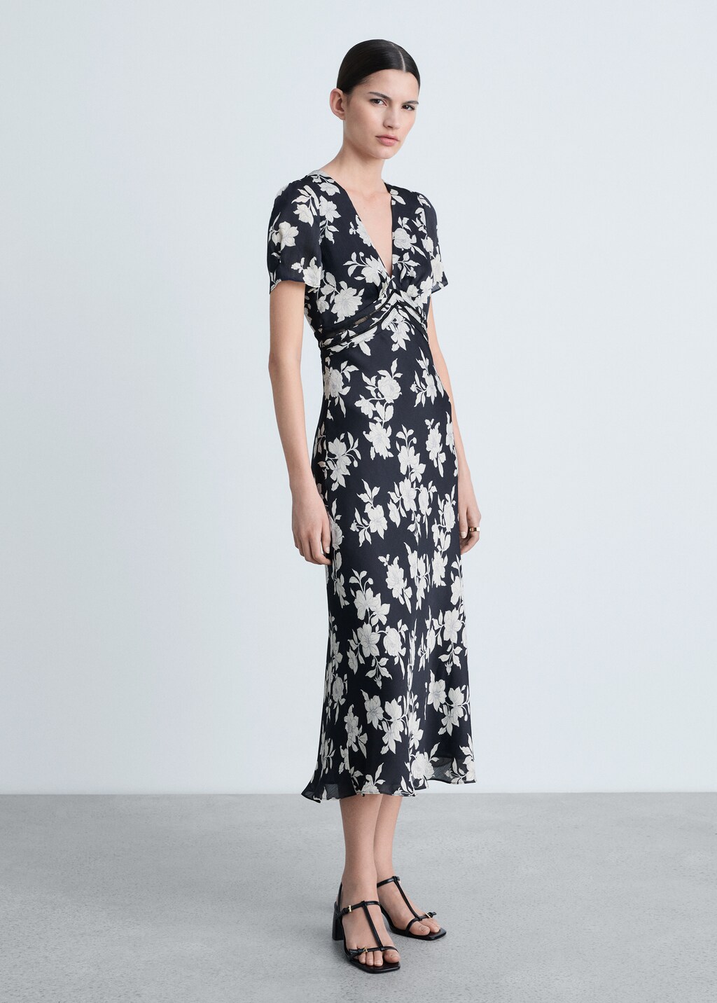 Floral-print flared dress - Black