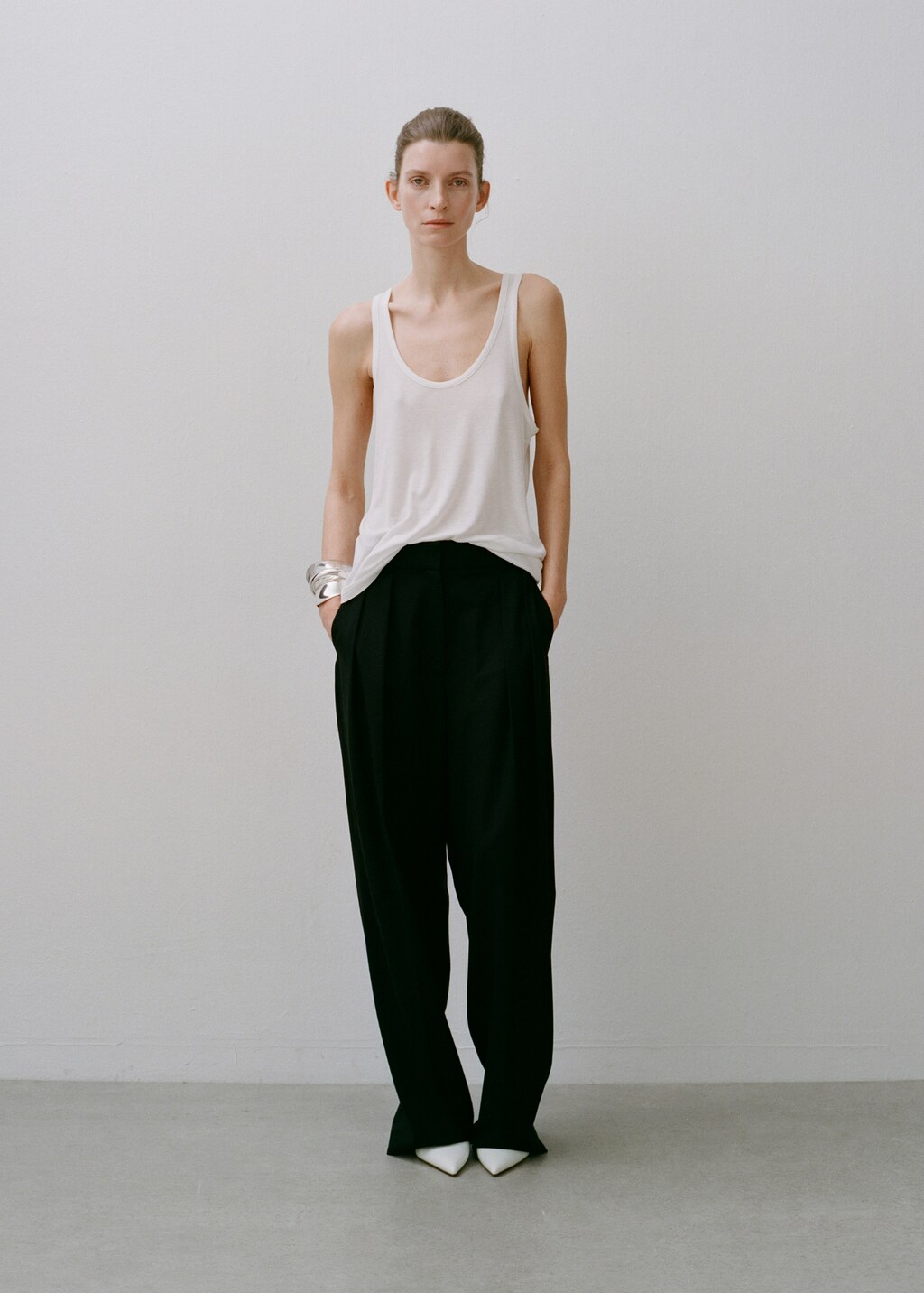 Asymmetrical leather-effect heeled shoes - Grey