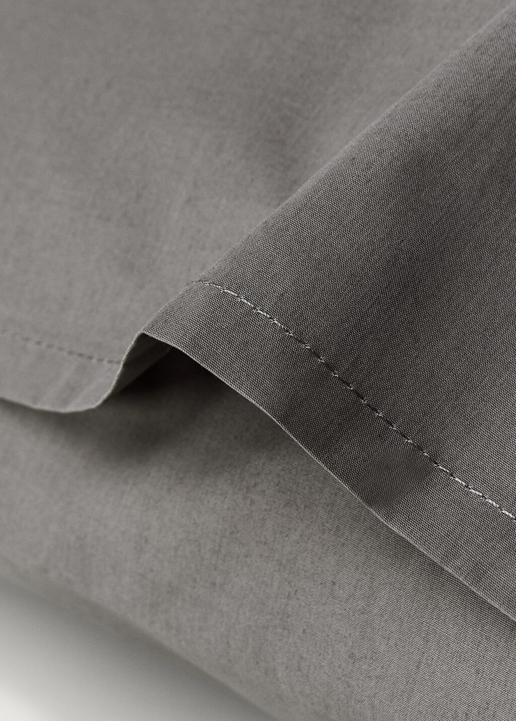 300-thread count cotton percale pillowcase, 50x75 cm - Chocolate