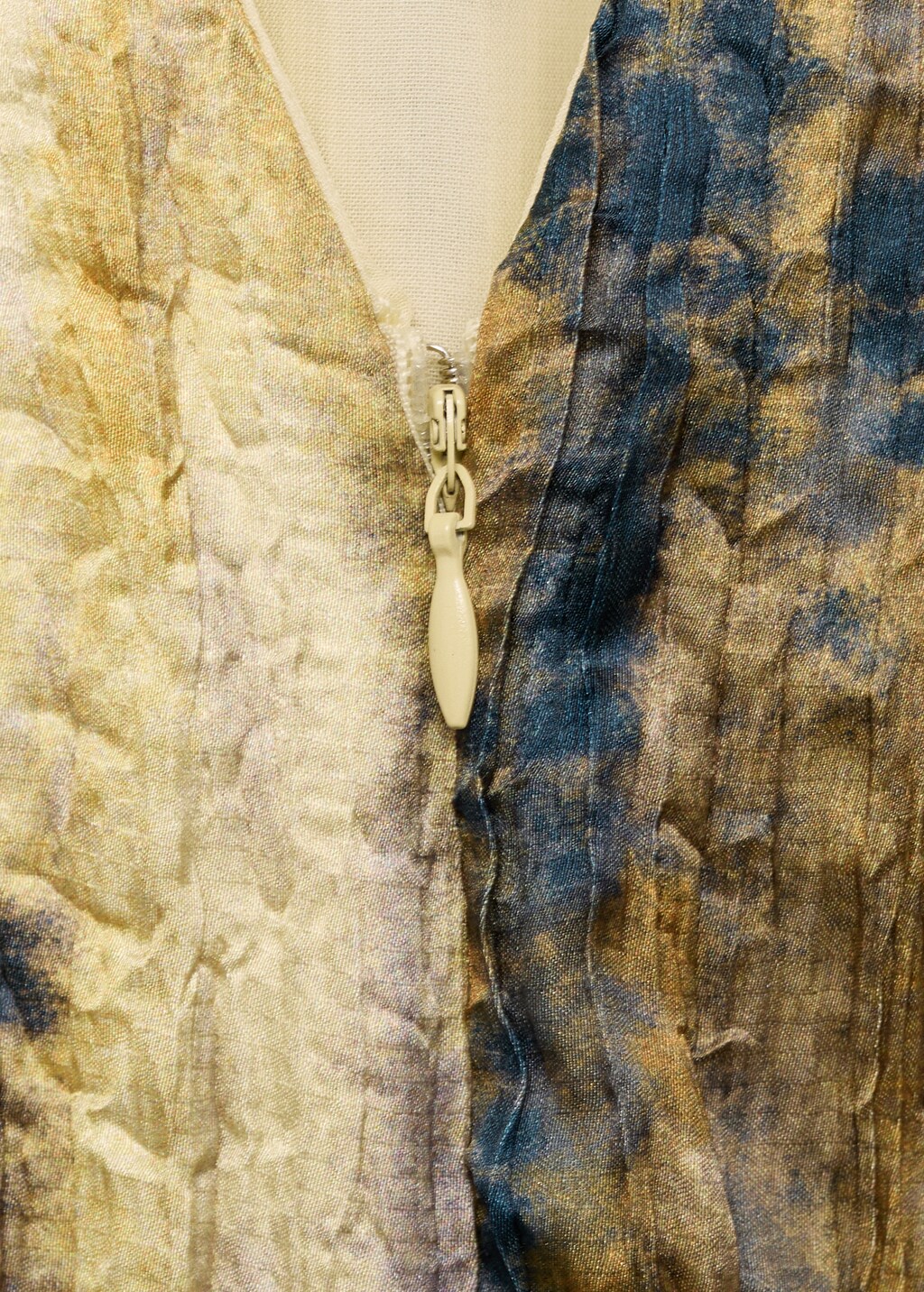 Long satin textured jumpsuit - Pastel Yellow