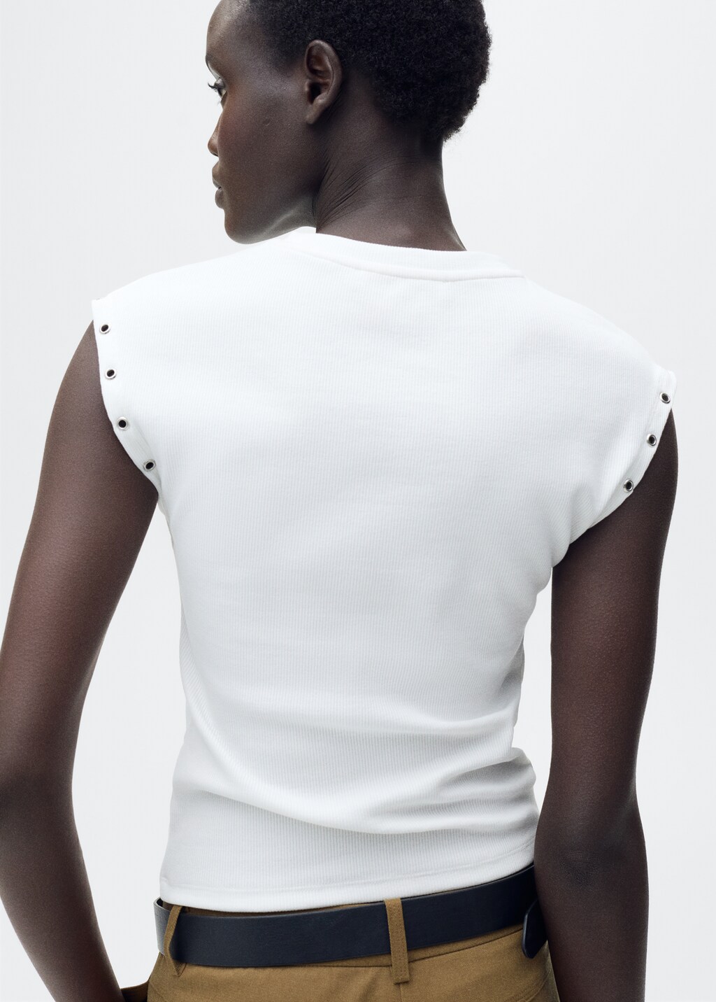 Ribbed t-shirt with die-cut trim - Black