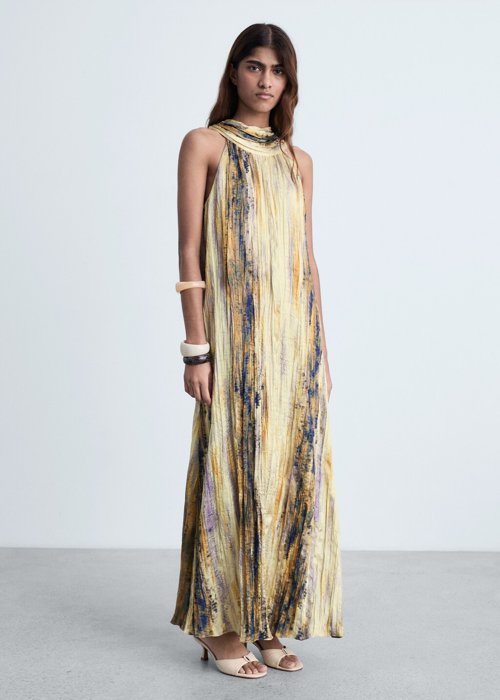 Long satin textured dress - Pastel Yellow