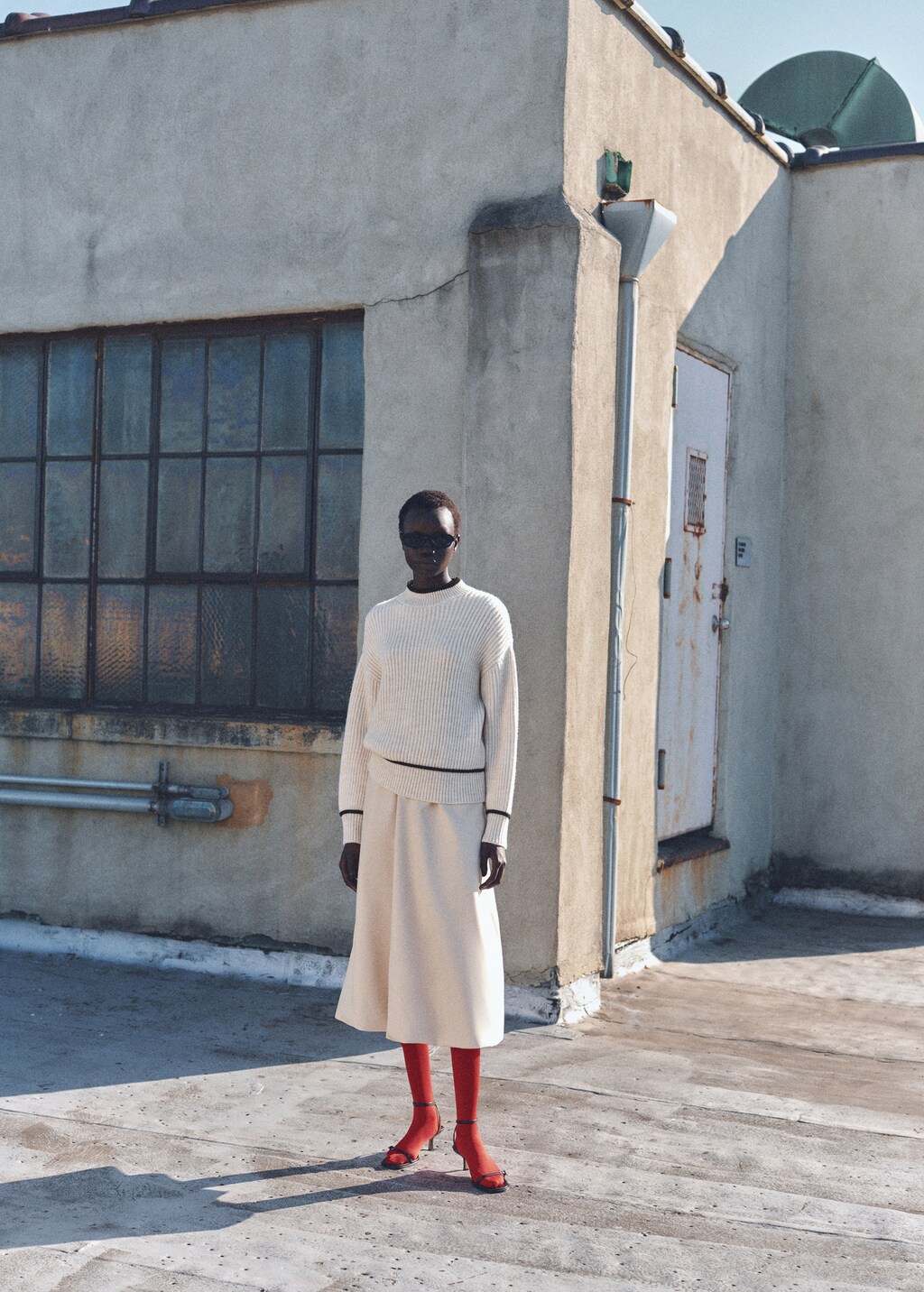 Perkins-neck sweater with contrasting details - Beige