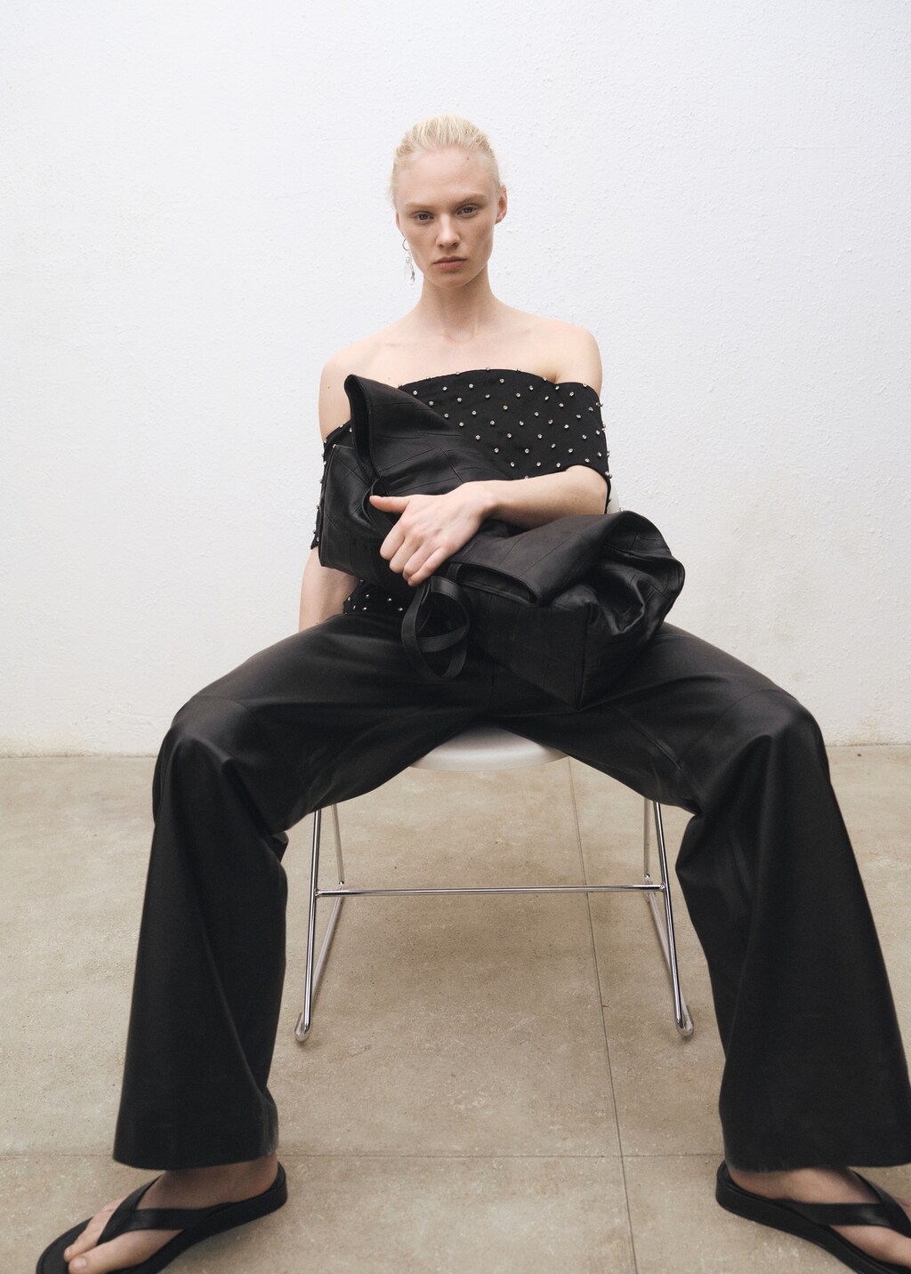 Straight leather trousers with pleat detail - Black