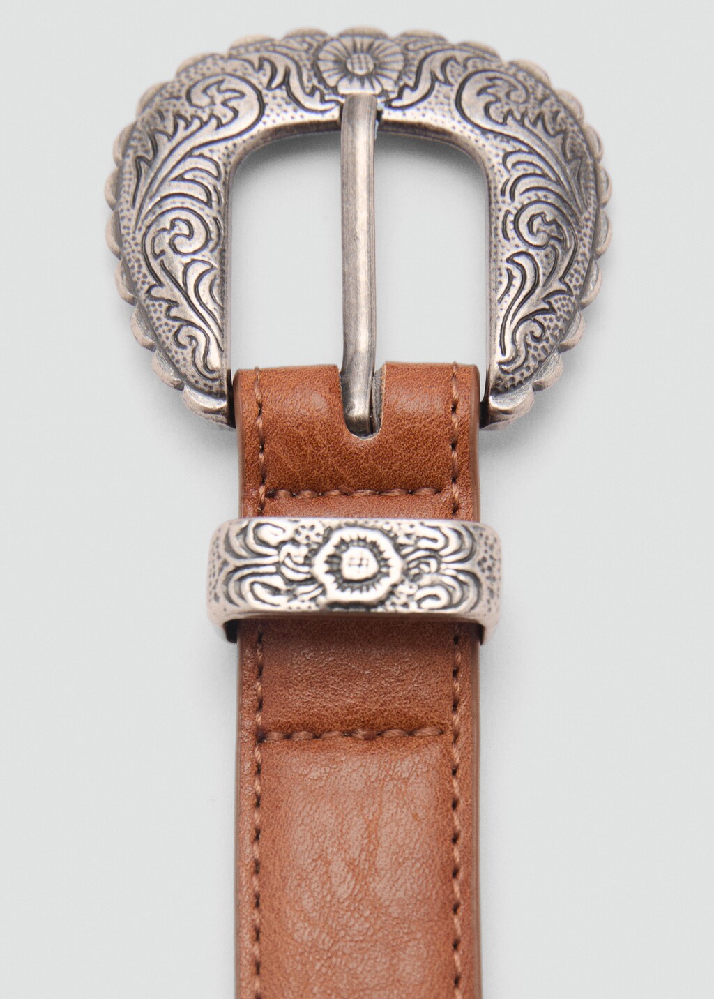 Embossed buckle belt - Black
