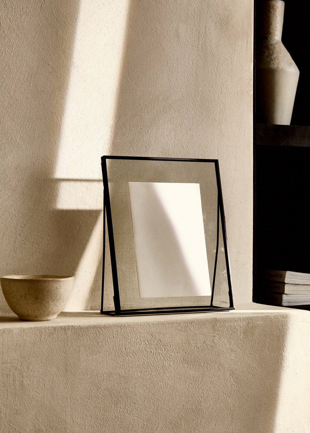 Metal frame medium triangular foot - Black