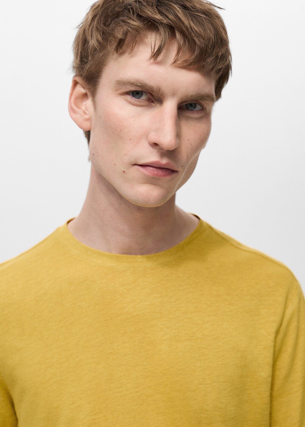 Linen slim-fit t-shirt - Black