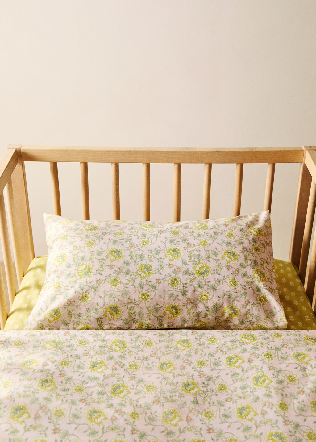 Crib pillow cover cotton percale floral print 30x50 cm - Pink