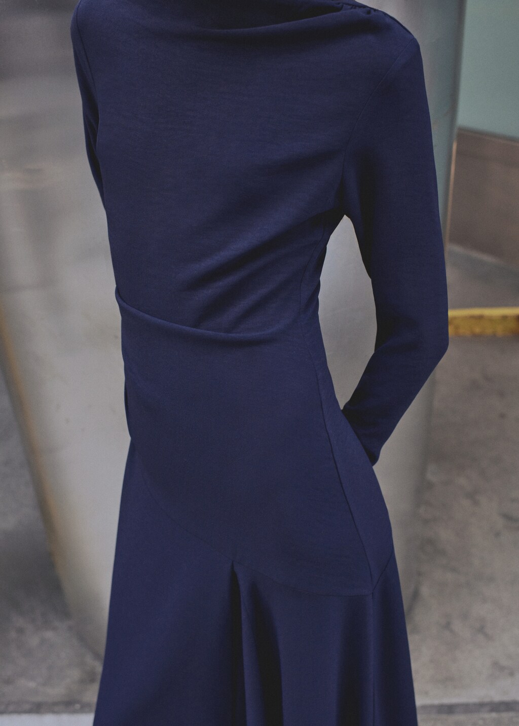 Asymmetrical pleated dress - Night Blue