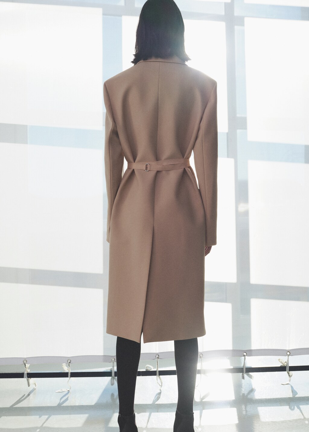 Woollen coat with belt - Nude