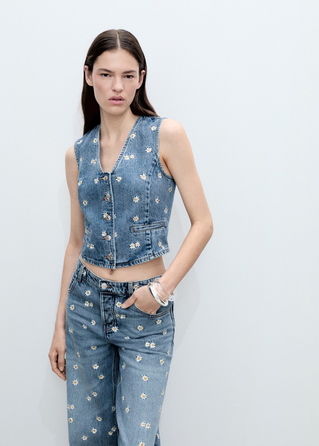 Flower-embroidered cropped waistcoat - Medium Blue