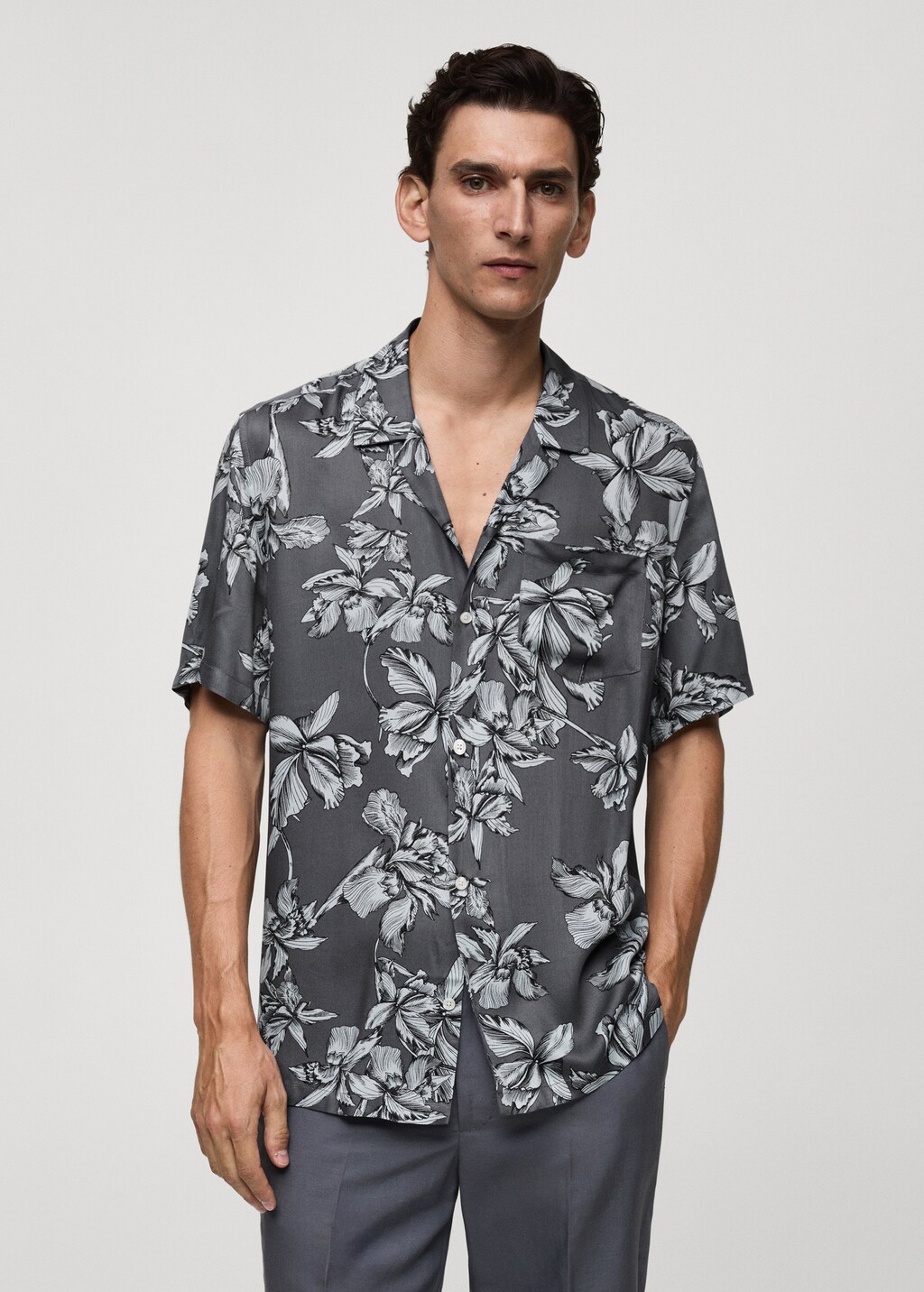 Regular-fit Hawaiian-print shirt - Charcoal