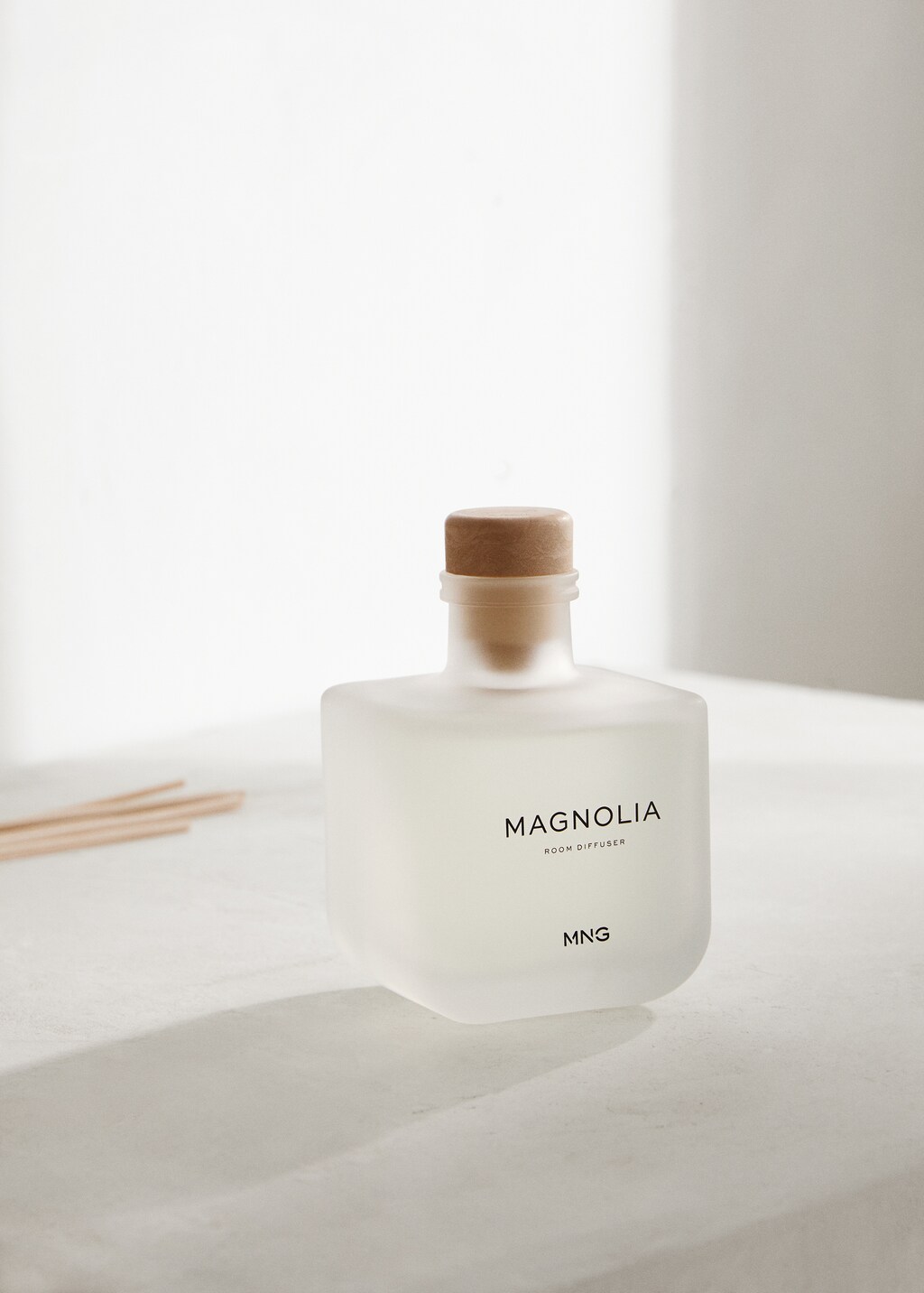 Magnolia stick diffuser 200ml - Off White