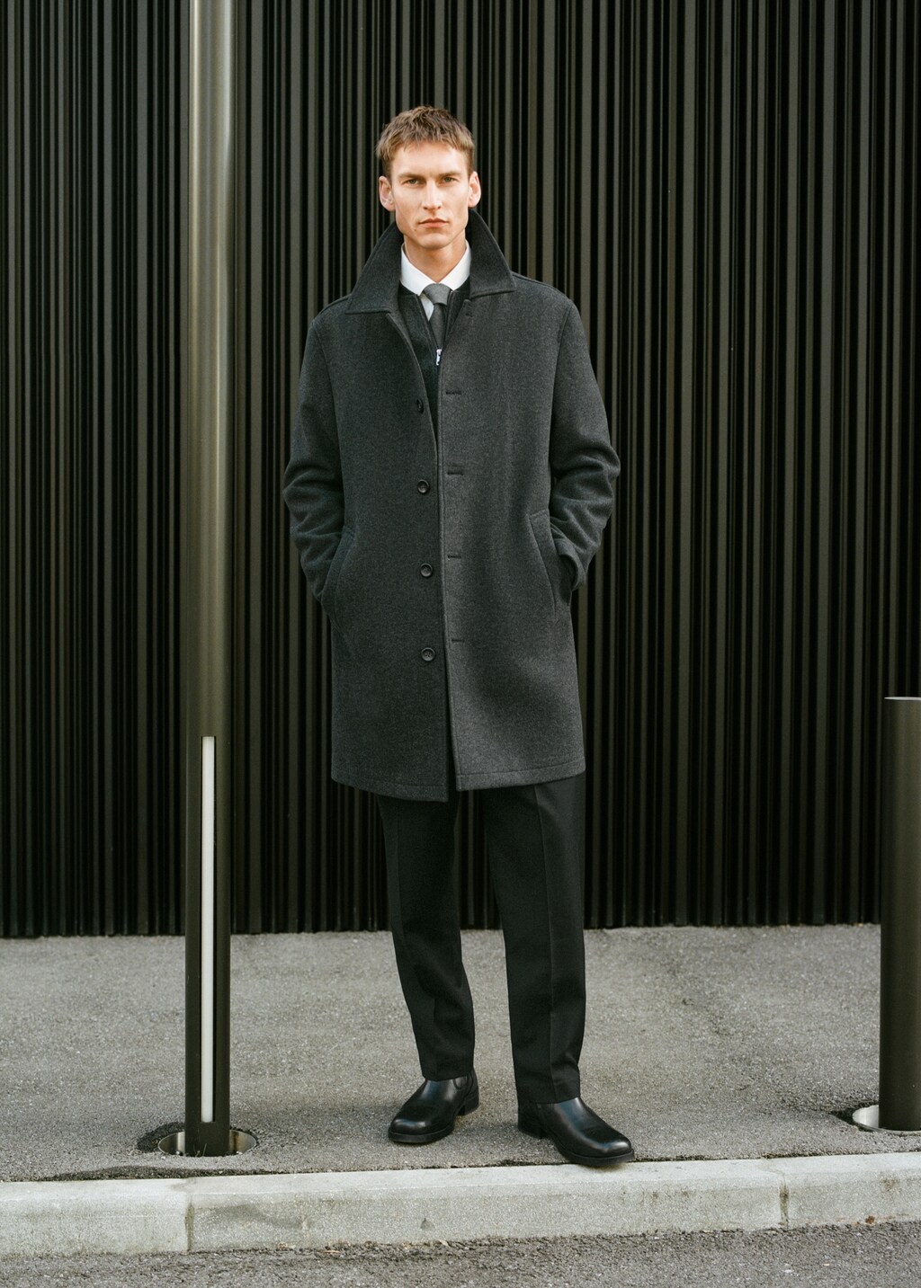 Wool coat with detachable collar - Charcoal