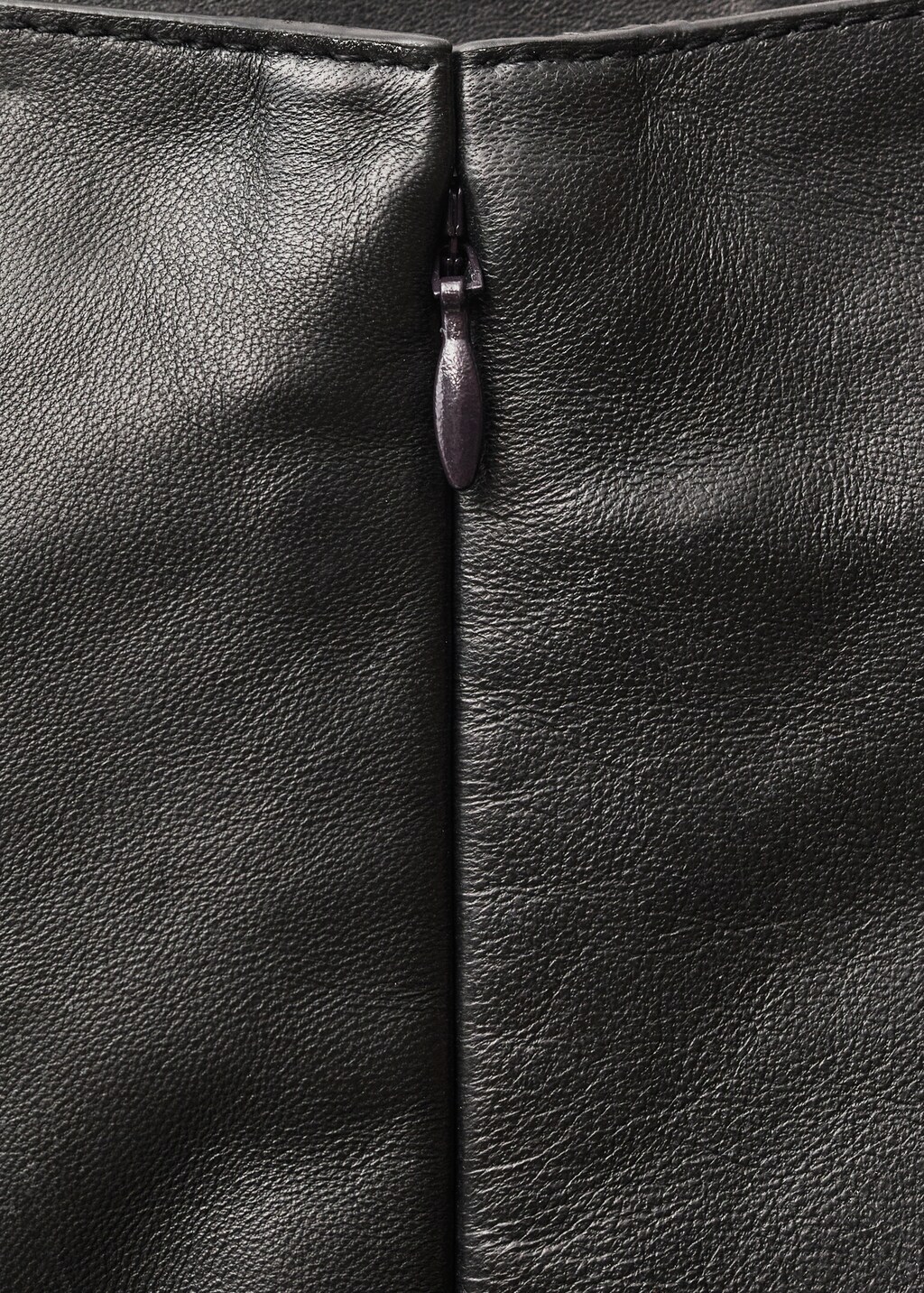 Leather skirt with stitching detail - Black