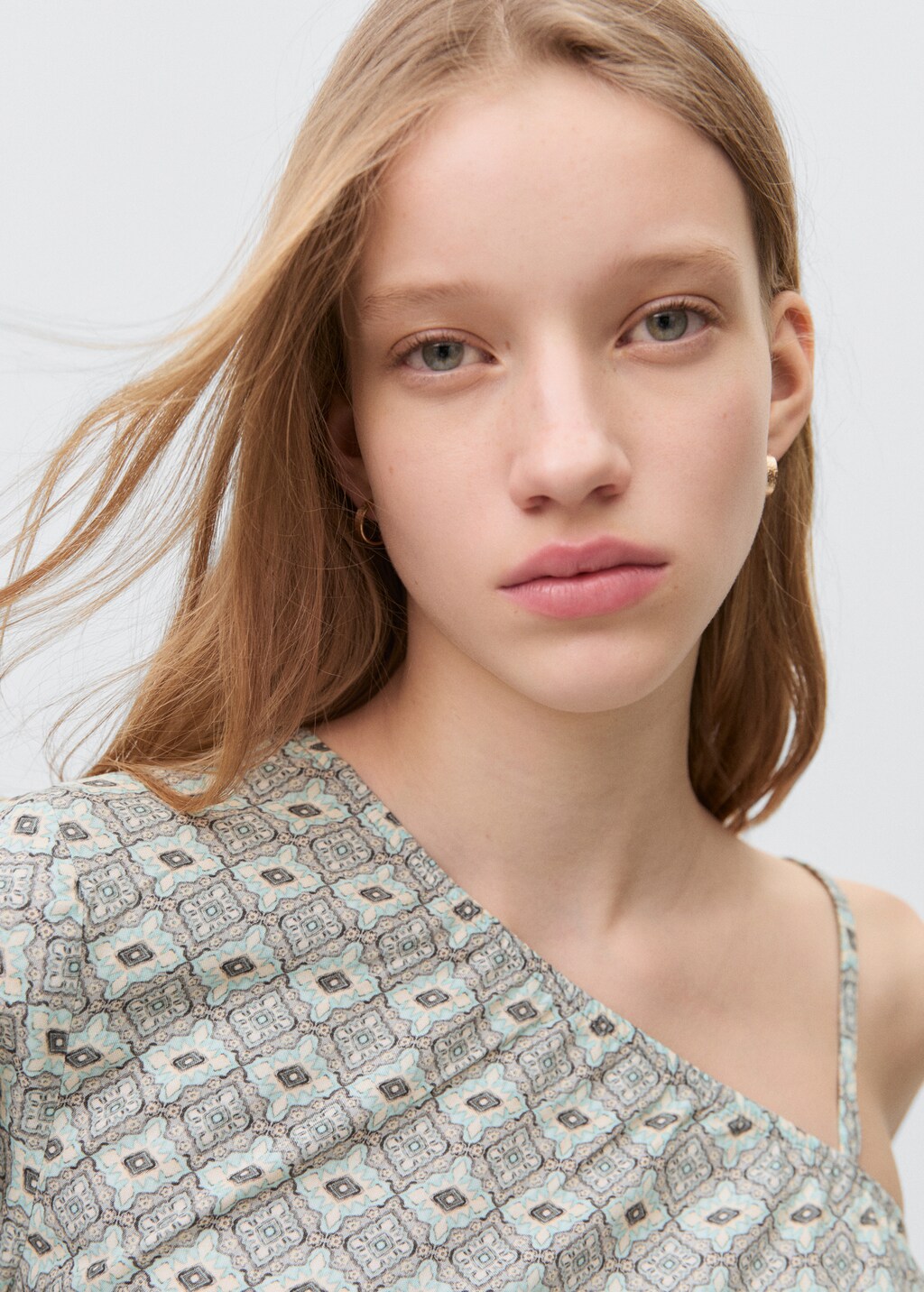 Asymmetrical printed blouse - Light/Pastel Grey