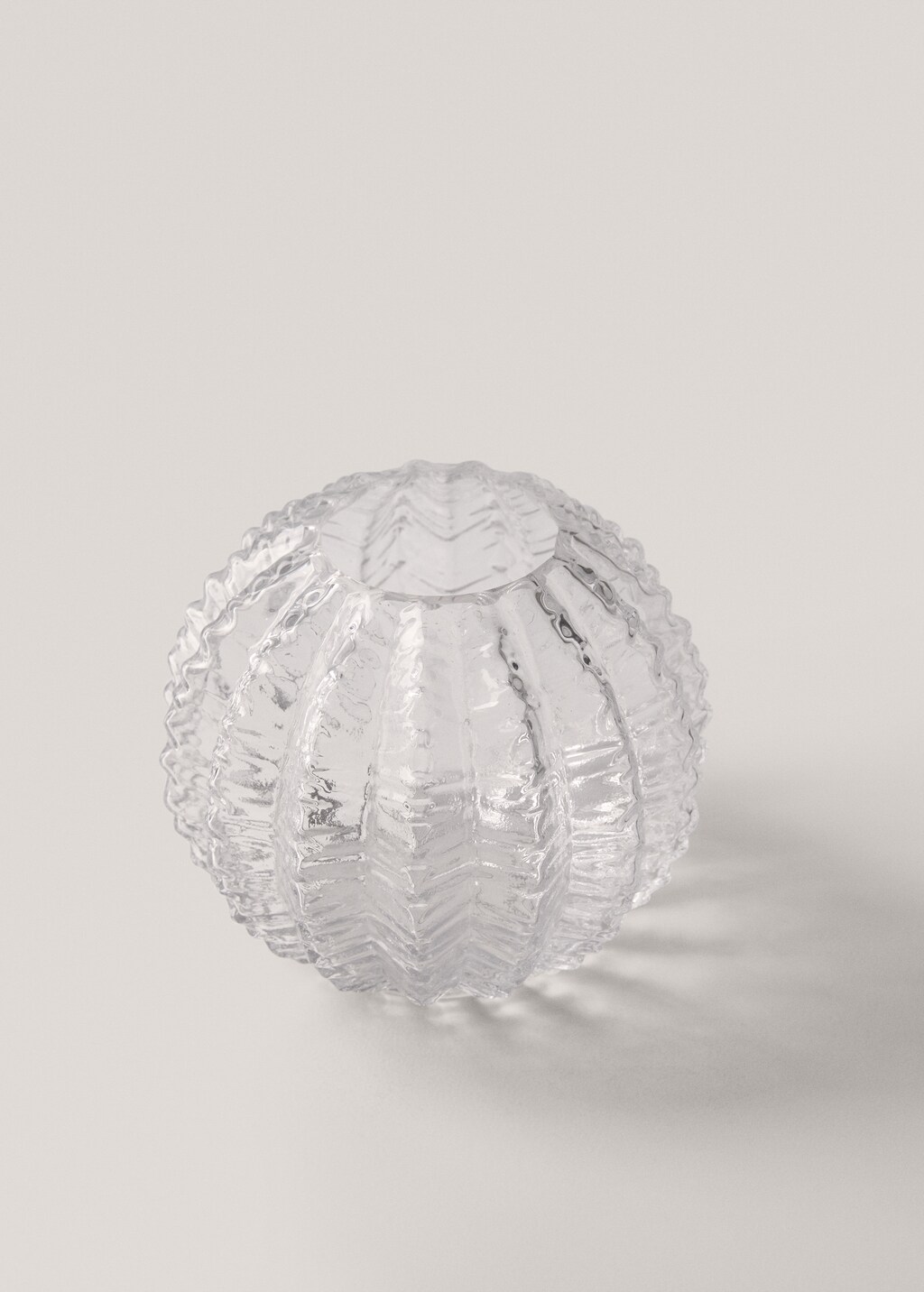 Textured round glass vase - Ice Grey