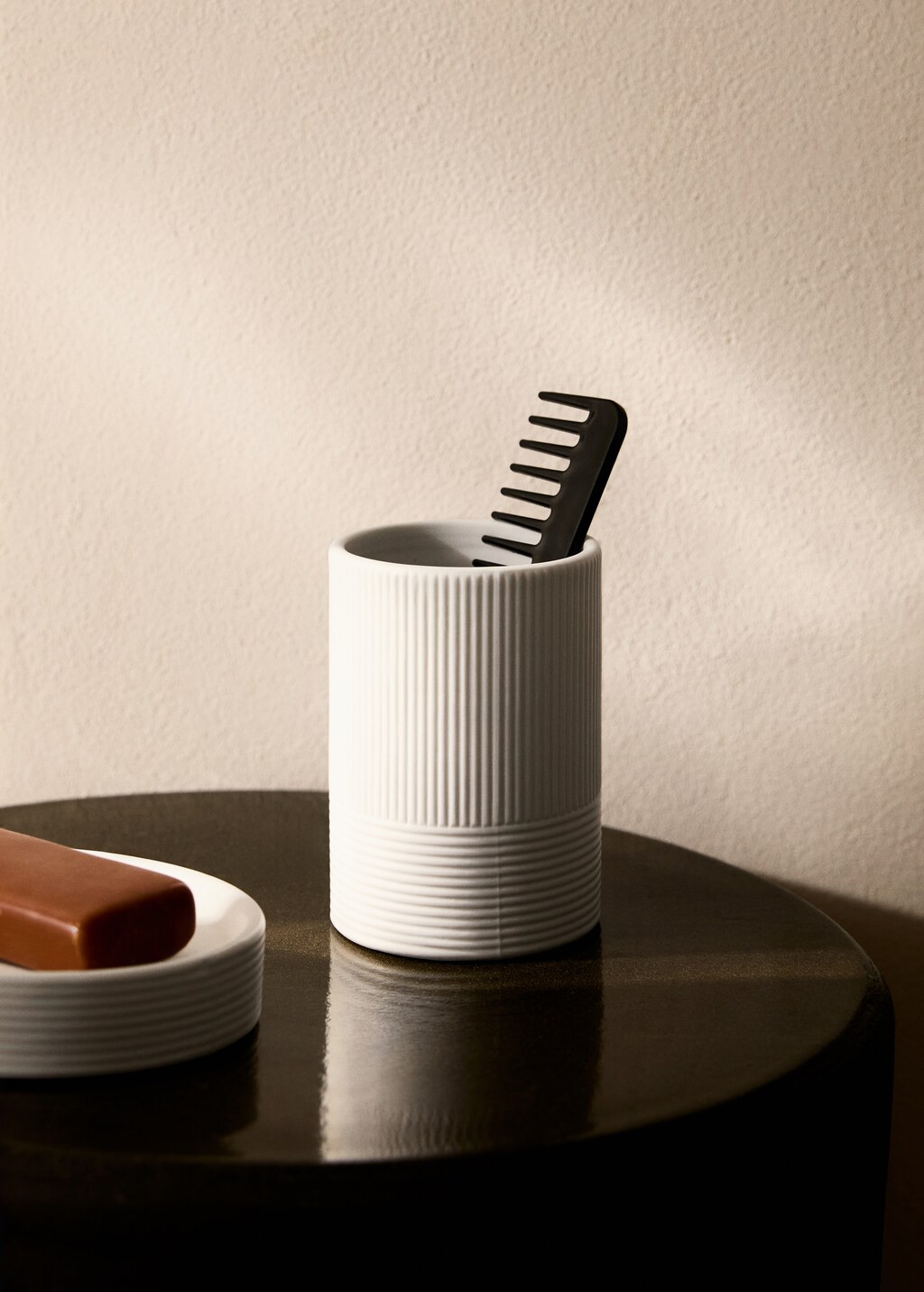 Brush holder white - White
