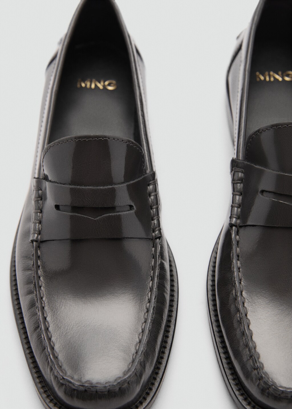 Leather loafers - Ecru