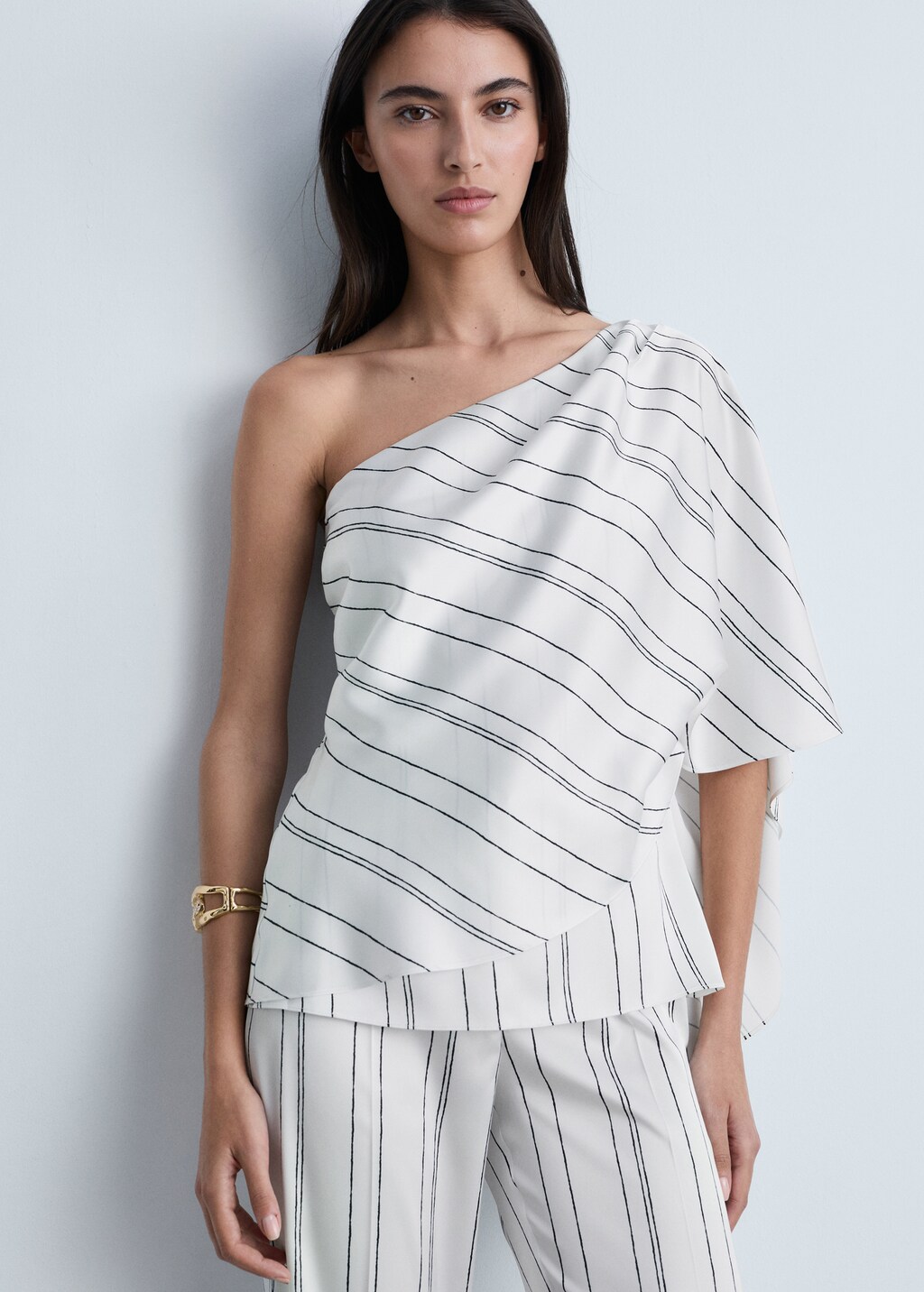 Asymmetrical striped blouse - White