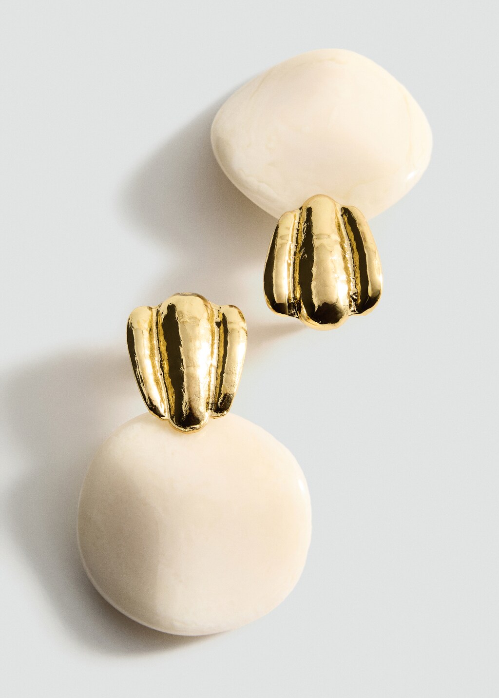 Combined-relief earrings - Beige