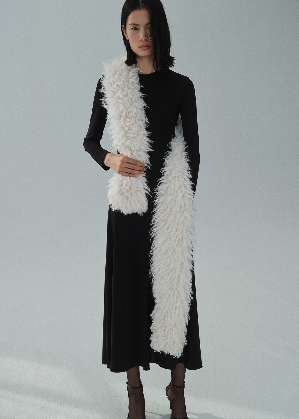 Long flared knitted dress - Black