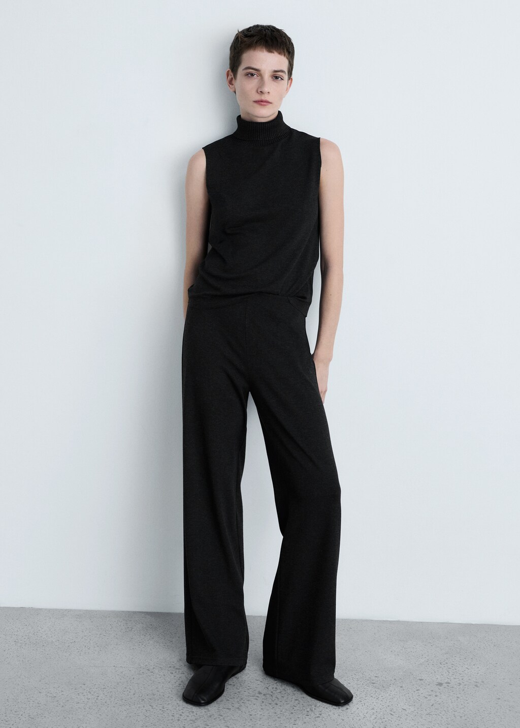 Turtleneck knitted top - Beige