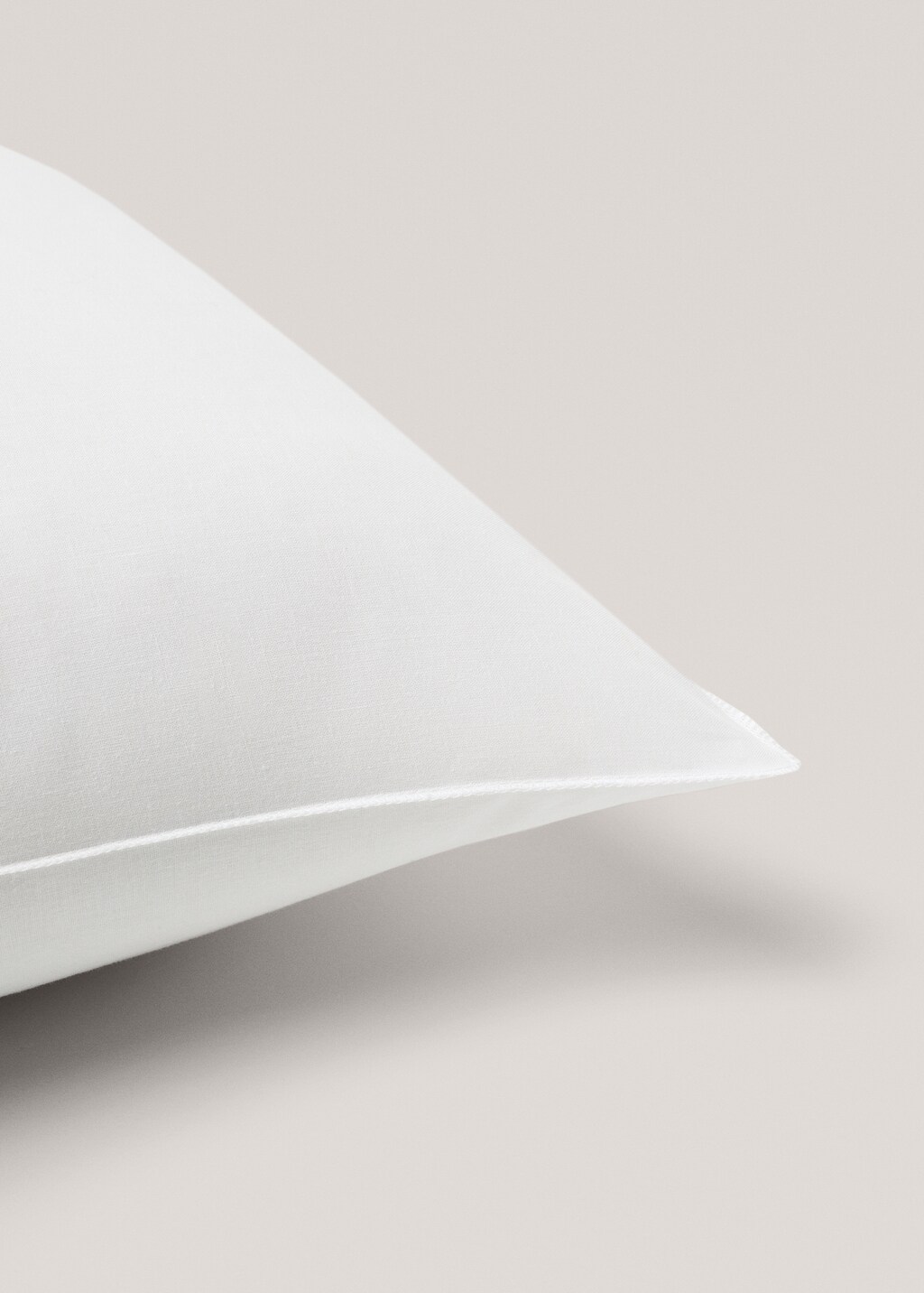 Fibre cushion filling 45x45cm - White