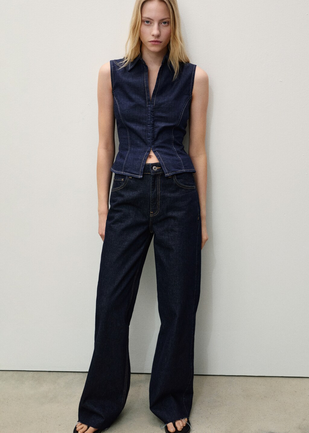 Danila wideleg high-rise jeans - Black denim