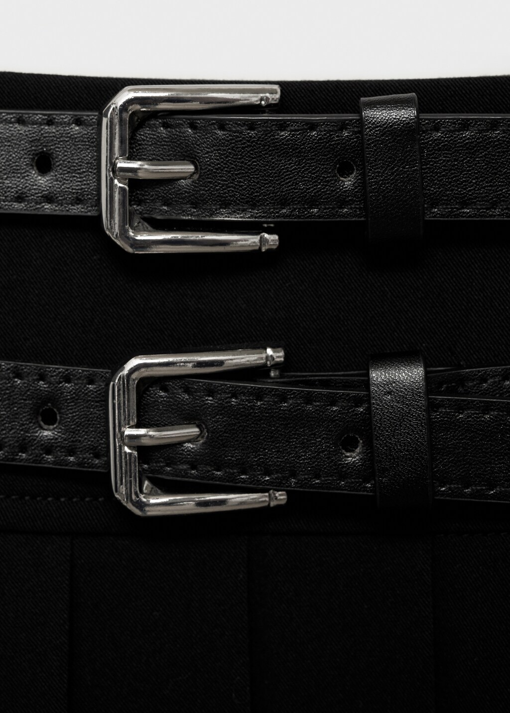 Double-belted pleated skirt - Black