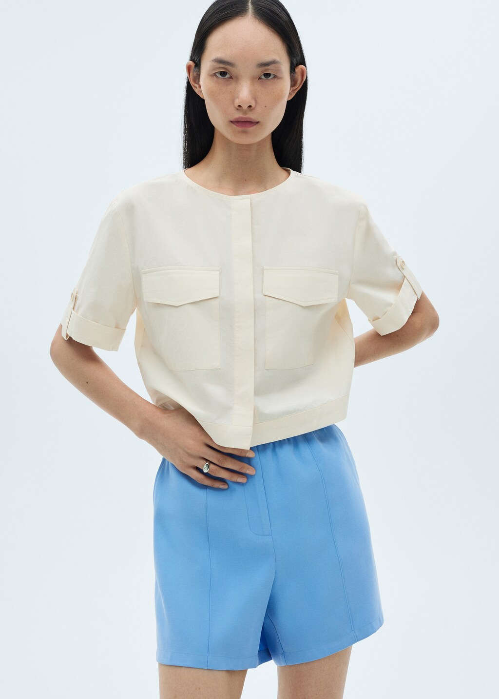 Elastic waist shorts - Beige