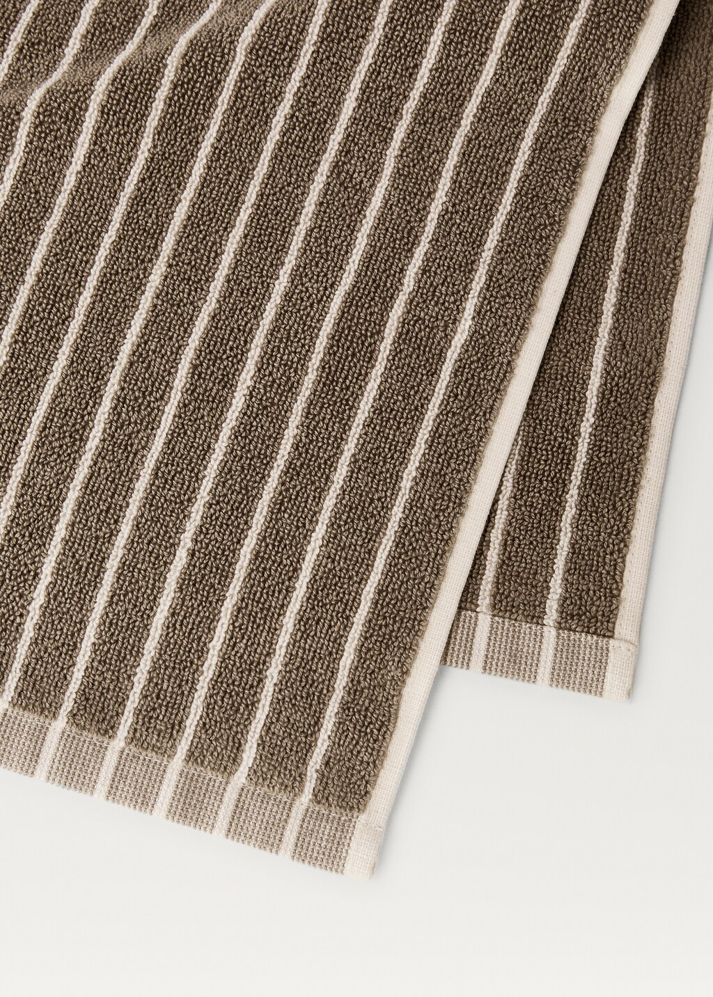 Two-tone striped bath mat - Beige