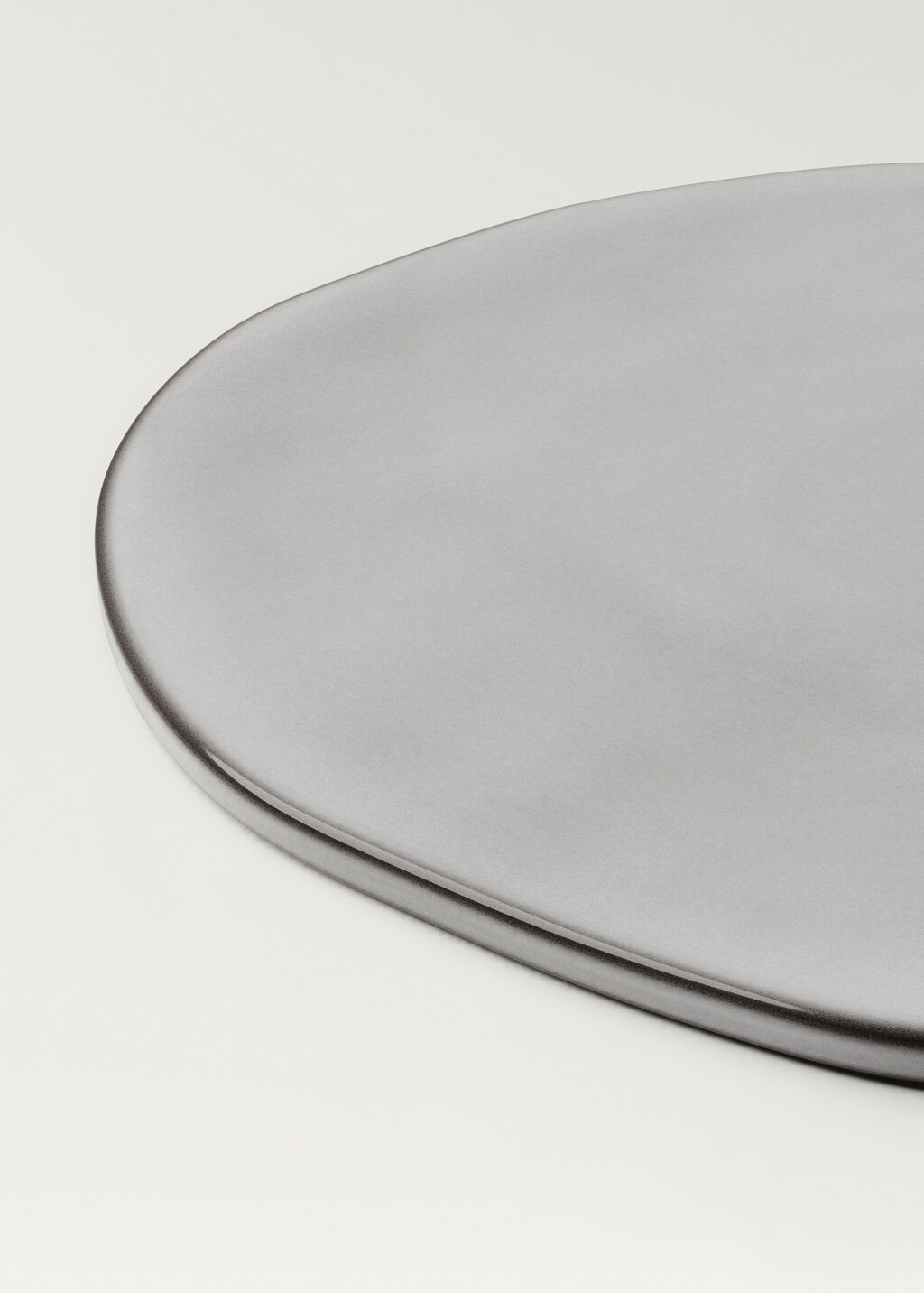 Round stoneware board with contrasting rim - White