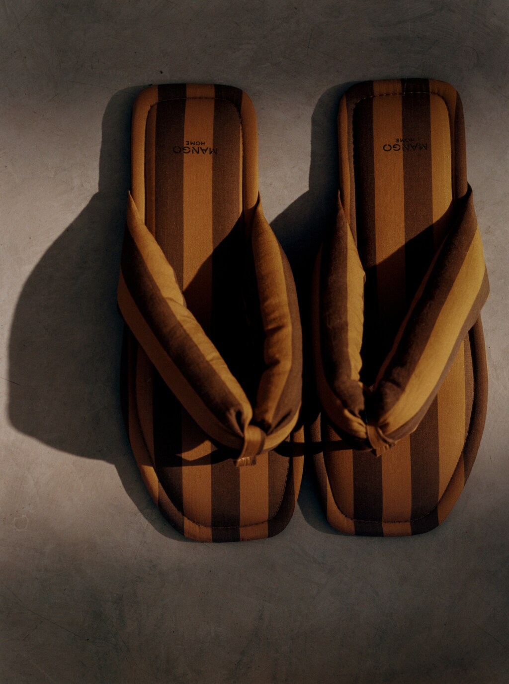 Open shoe with woven stripe - Plum