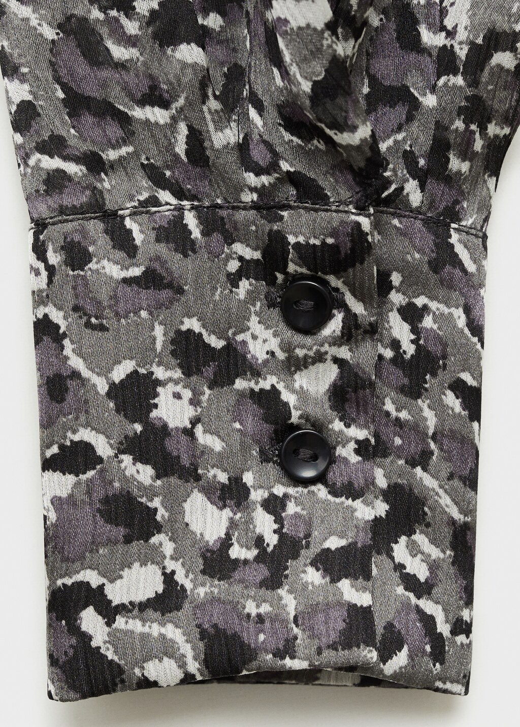 Leopard-print blouse with collar and bow - Black