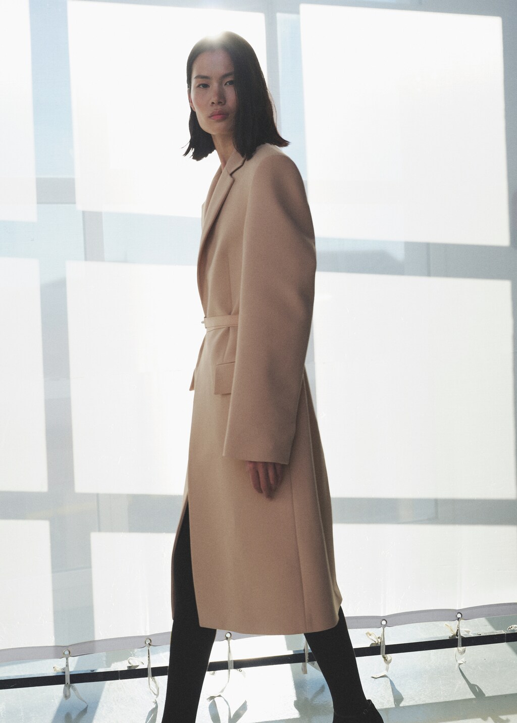 Woollen coat with belt - Nude