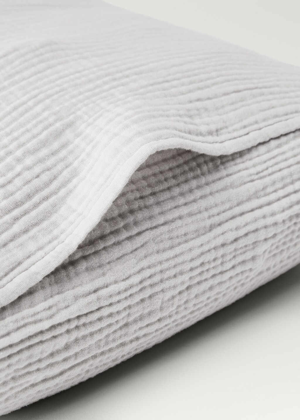 Cotton gauze pillowcase, 50x75 cm - Light/Pastel Grey