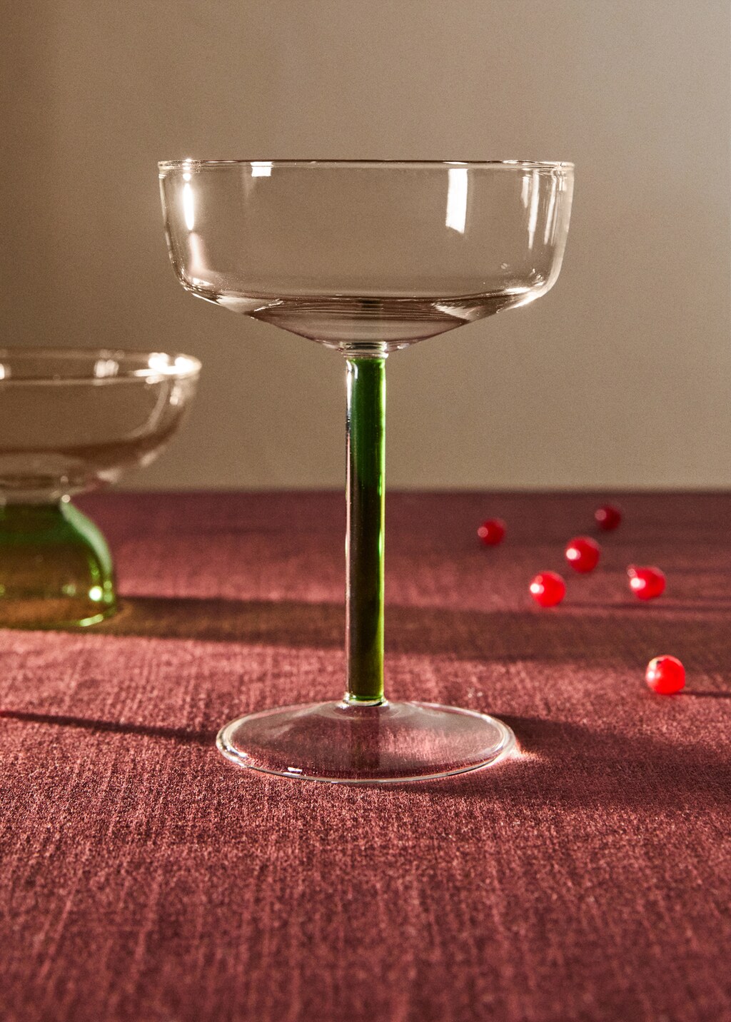 Borosilicate glass with stem detail - Green