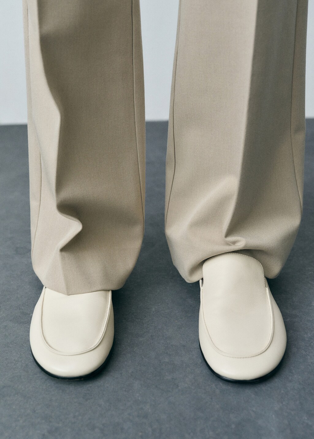 Leather loafers - White