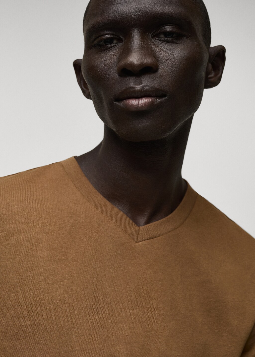 Slim fit V-neck T-shirt 100% cotton - Green