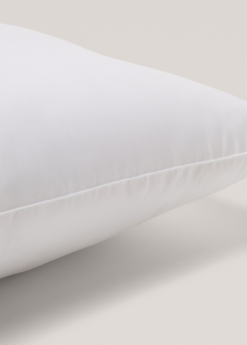 Fibre cushion filling 60x60cm - White