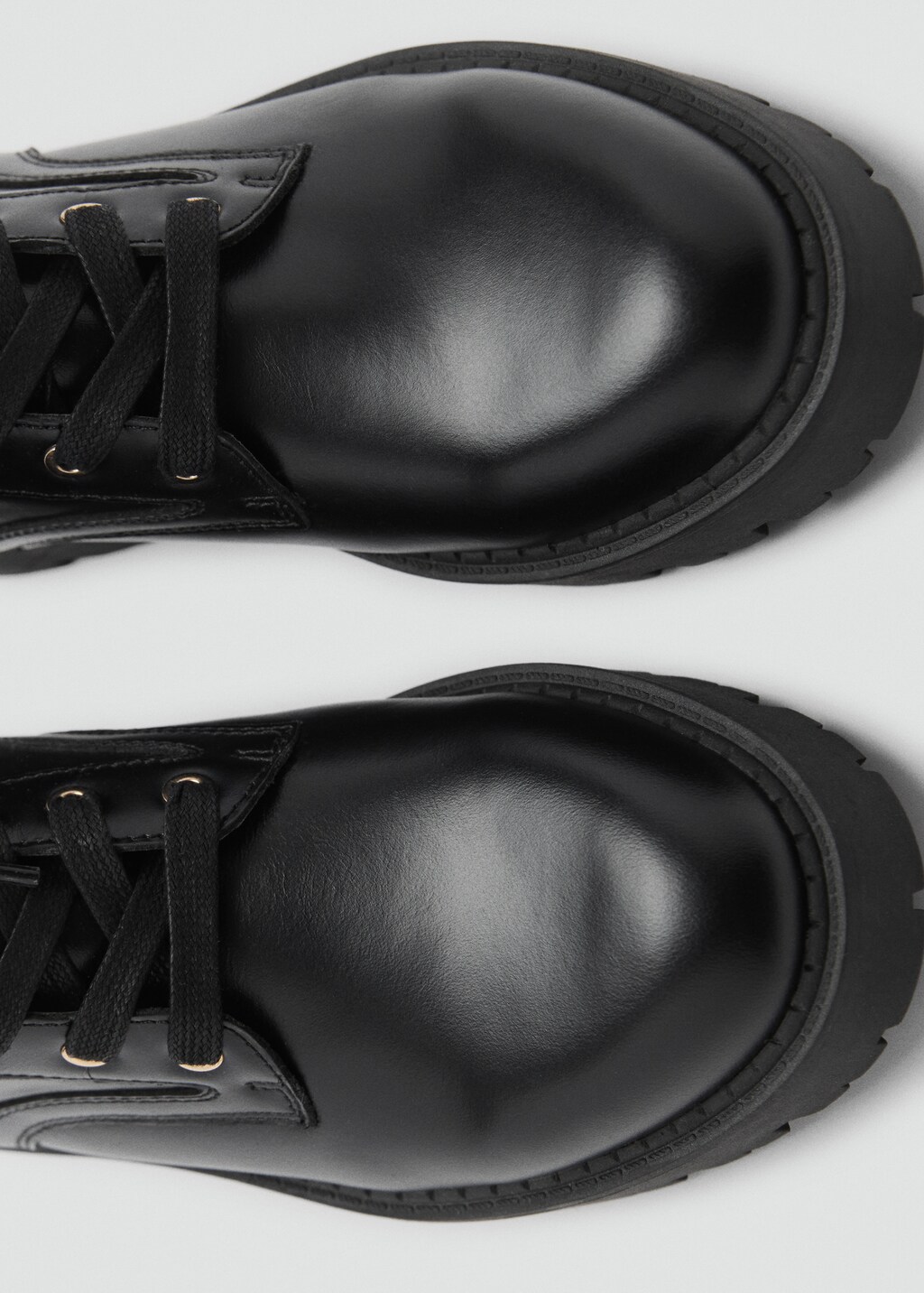 Lace-up leather ankle boots - Black