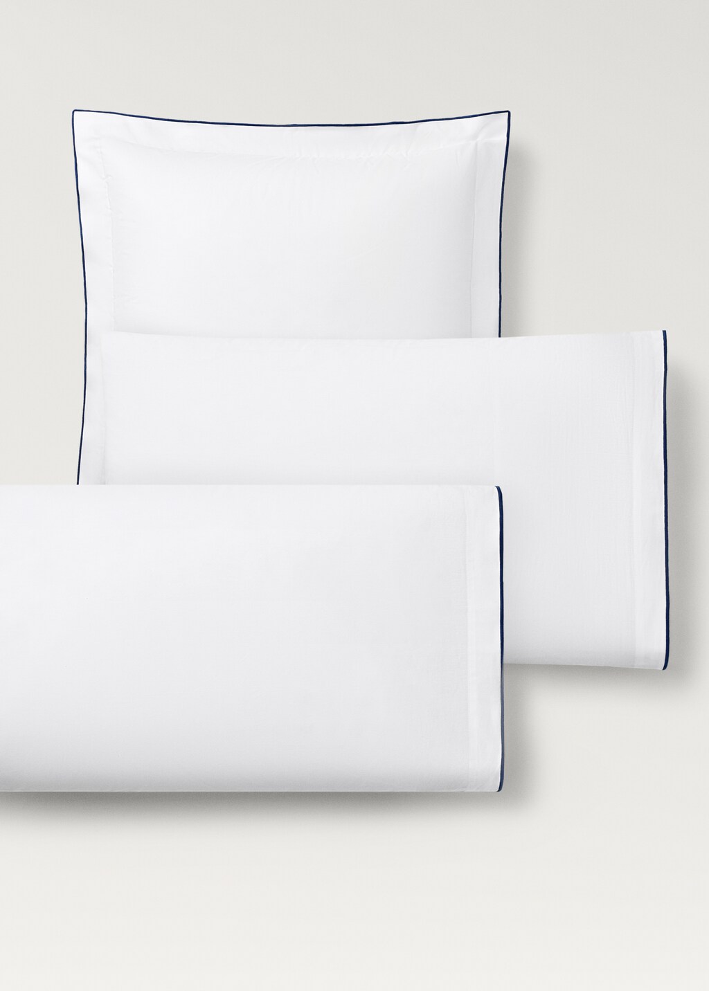 Cotton percale pillowcase with contrasting overlock stitching, 60x60 cm - Blue