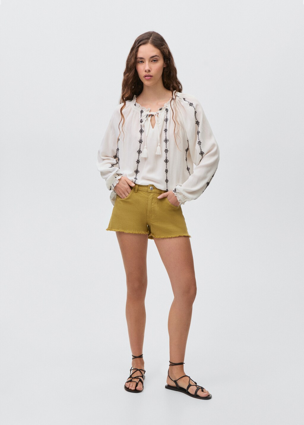 Denim shorts with frayed hem - Olive Green