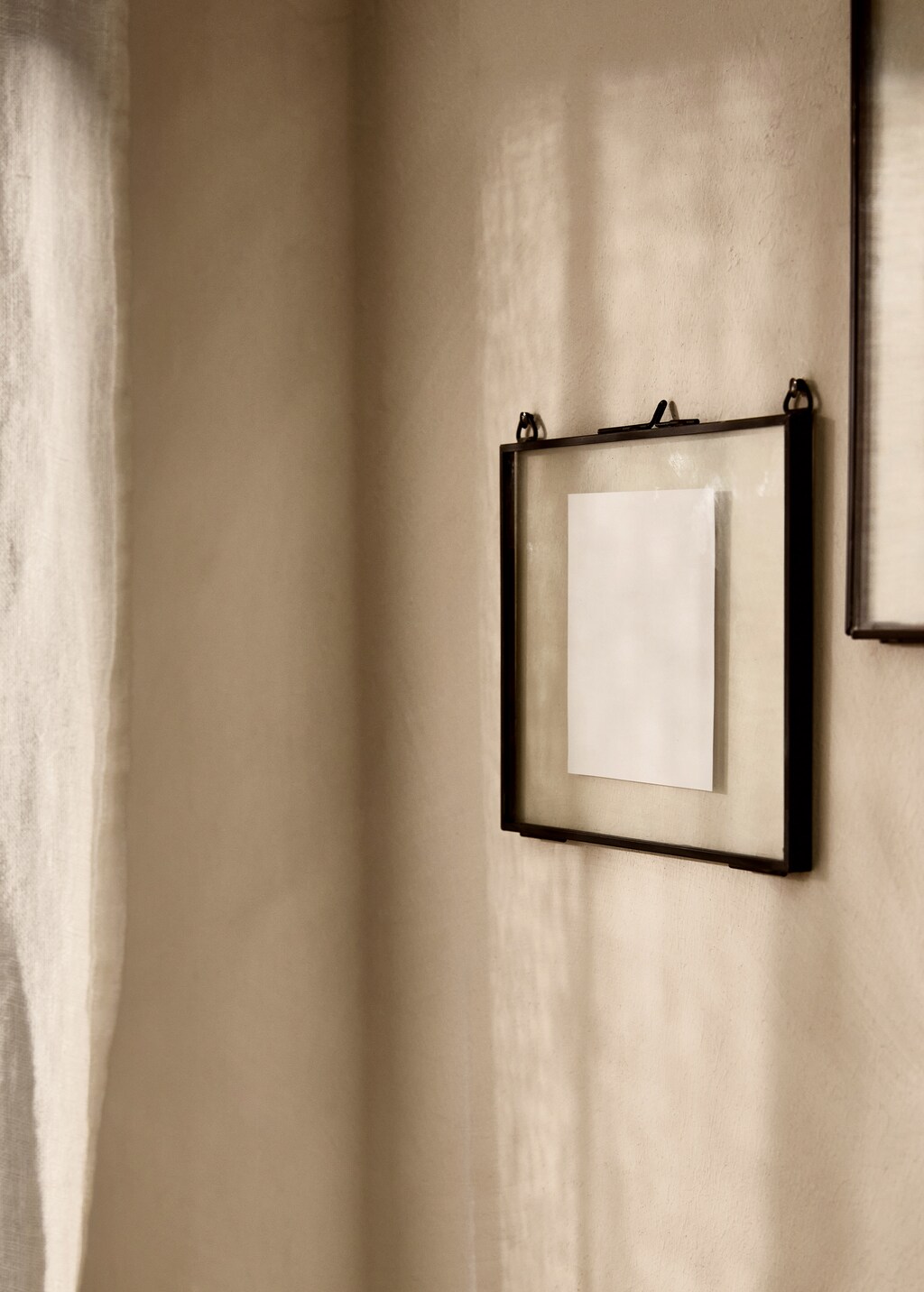 Rectangular metal frame - Black