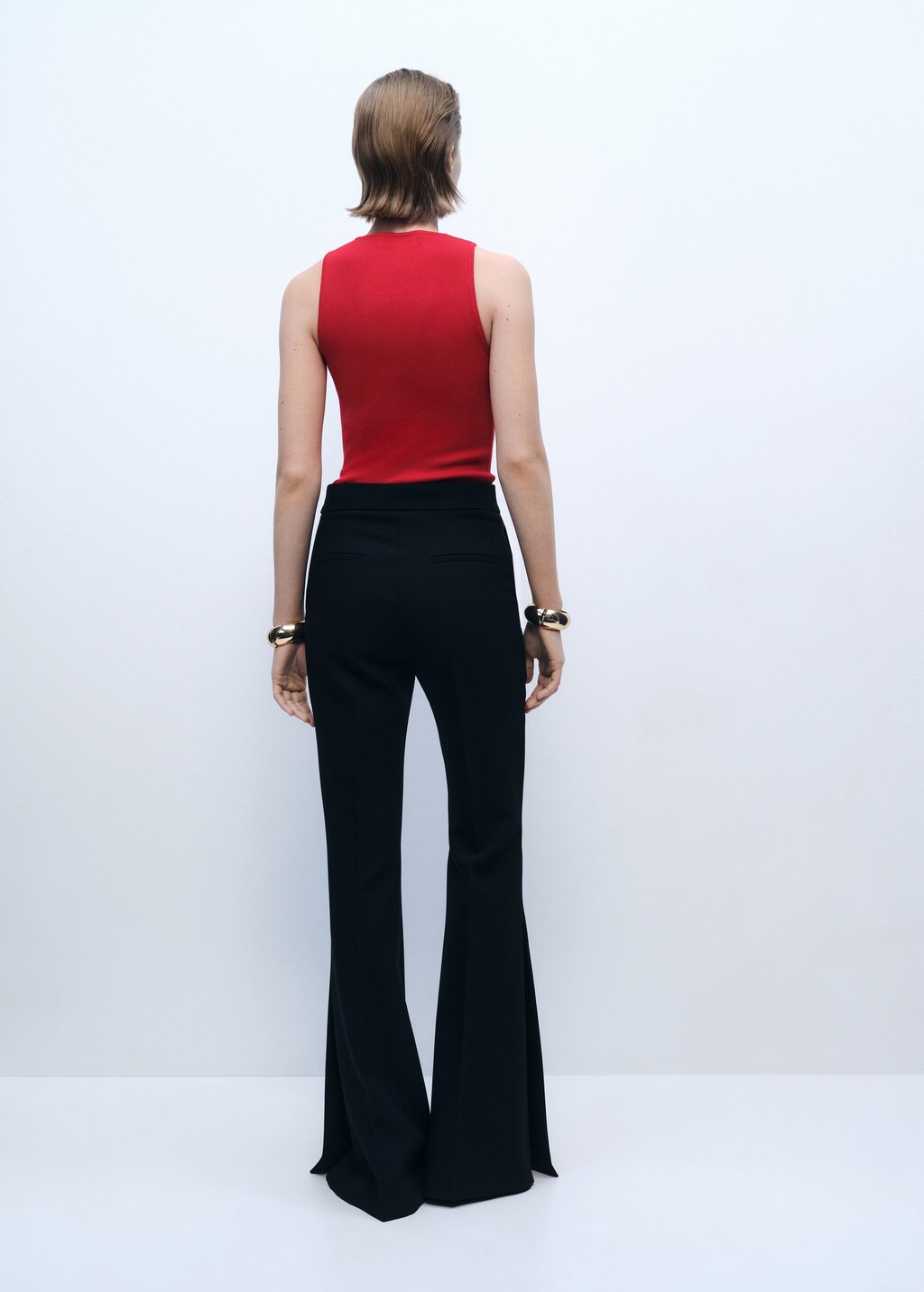 Sleeveless fitted knitted top - Black