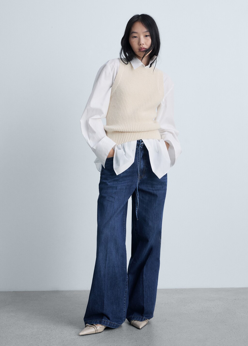 Wideleg jeans with belt detail - Khaki