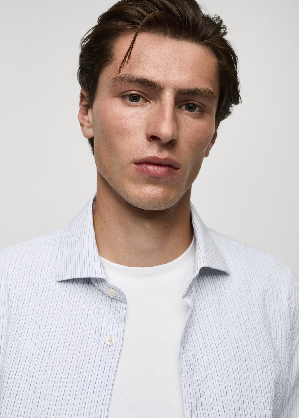 Regular-fit striped seersucker cotton shirt - White