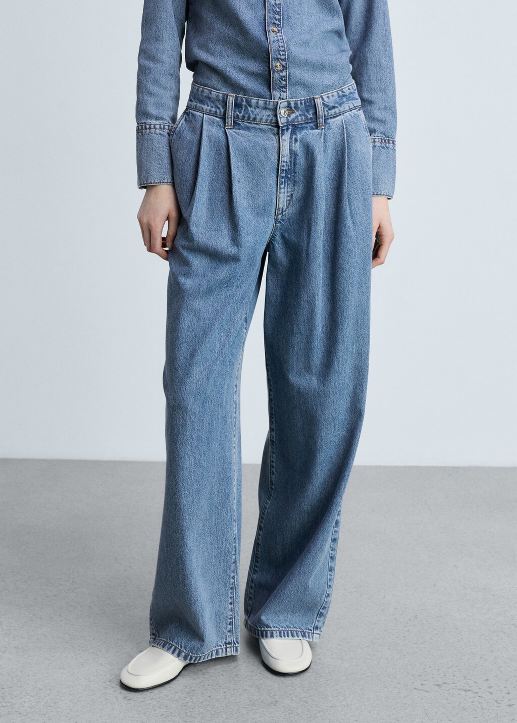 Rinse-wash wideleg jeans with pleats - Open Blue